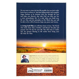 Living God's Way: 366 Large-Print Devotions: The Path That Leads To A God-Honoring Life HC